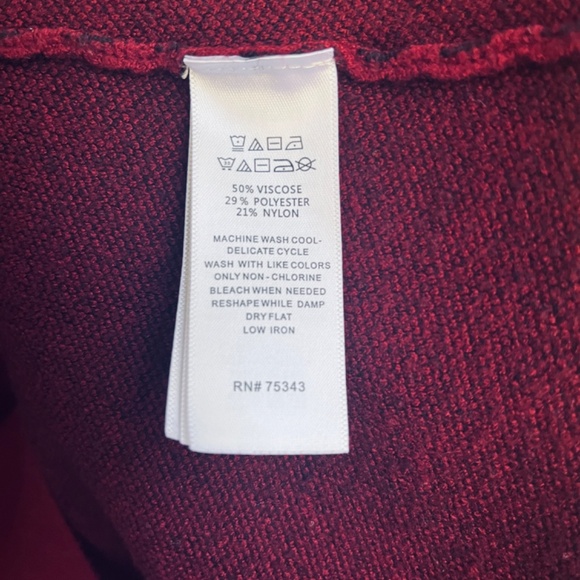 Cynthia Rowley Knit Sweater Red Maroon 3/4 Sleeve  Turn-ups Trim Top Size M - Picture 9 of 13